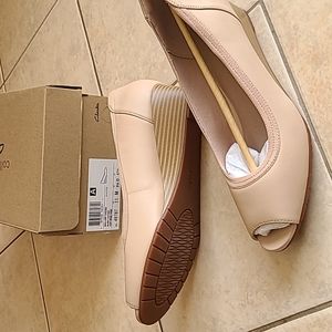 Clarks Mallory Charm size 11 wedge shoes